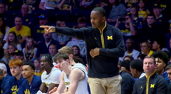 Michigan Men’s Basketball Falls to Houston 83-66 in Final Exhibition