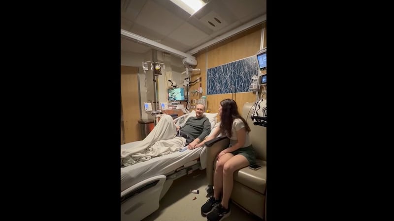 Robbie Fox and Kelli Peters, both 27, got married while the former was in hospice just 10 days...