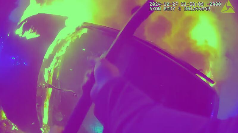 Mt. Pleasant police rescue woman from flaming car