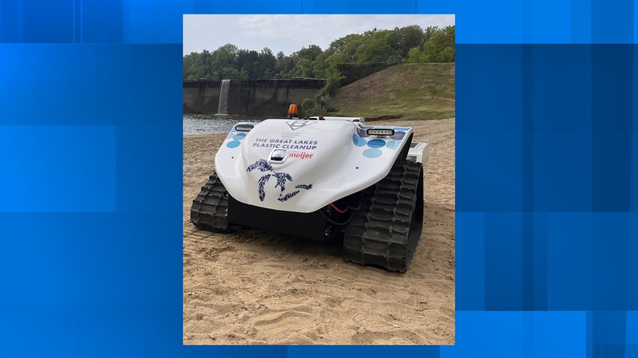 Cleaning Rover Robbot Meet BeBot: The DNR’s beach-cleaning robot