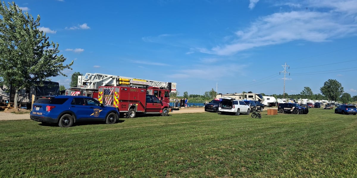 Father drowns while swimming with his son in Owosso lake, officials say