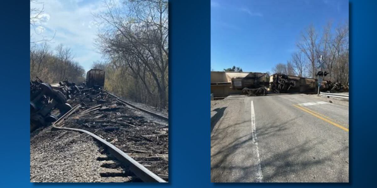 Train Fail Railroad crossing re-opens following train derailment
